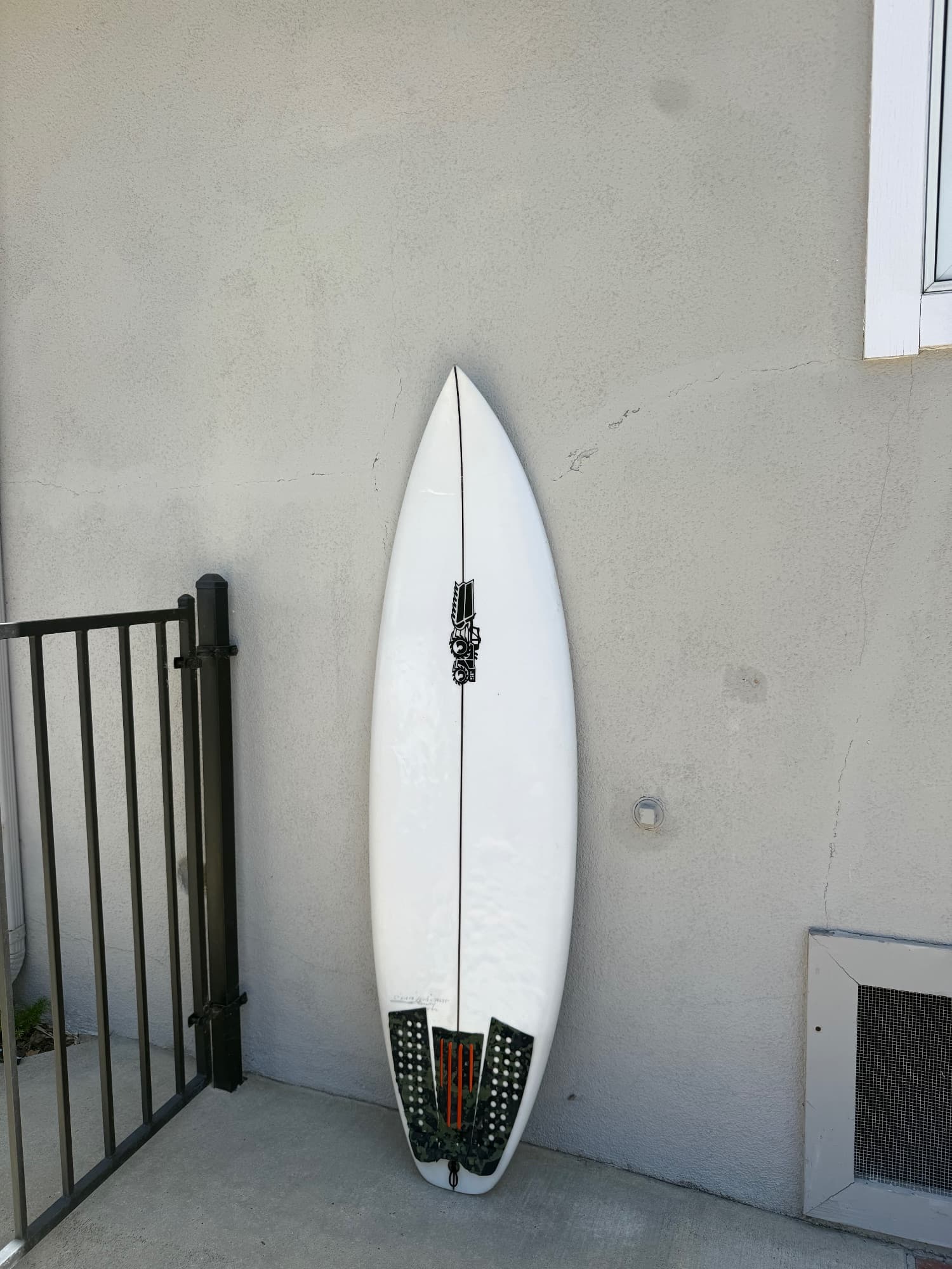 5'6" JS Surfboards Xero Gravity
