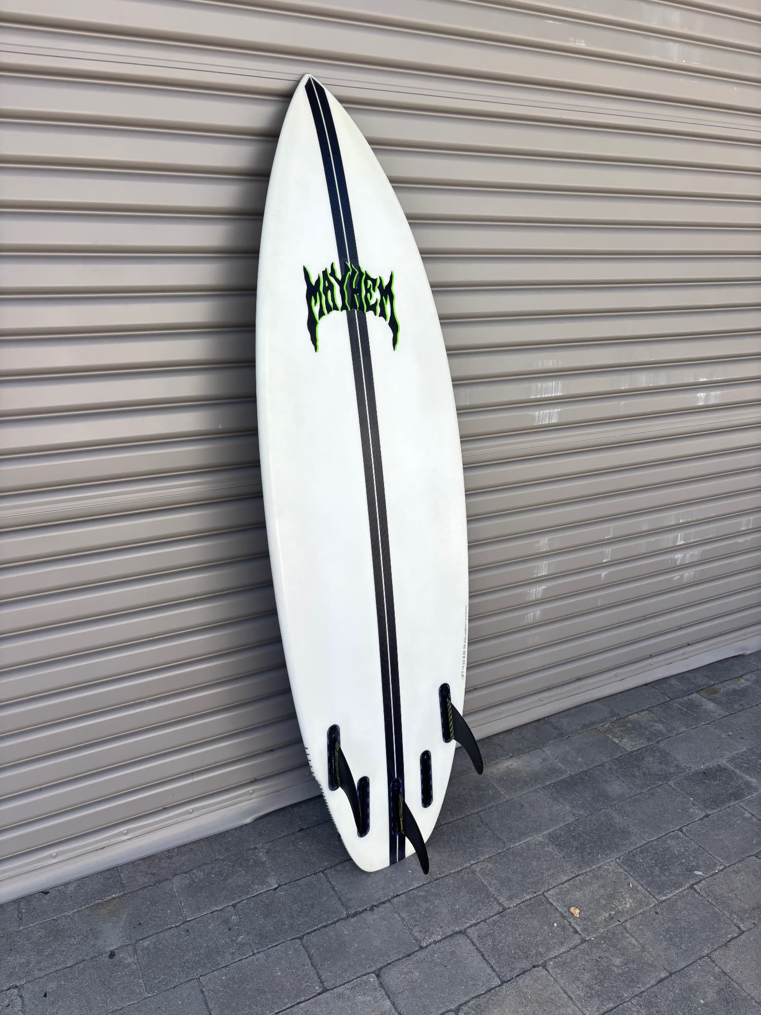 5'7 Lost Surfboards Rad Ripper with fins!