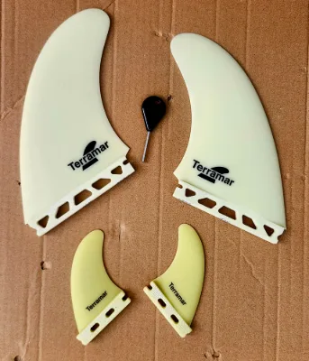 TERRAMAR SURFCO "MR" TWINZER SURFBOARD FINS ALL GLASS - Thumbnail 4