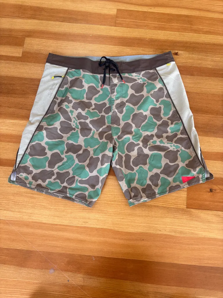 Florence Marine X F1 Airtex Gamma Boardshorts Green Camo 34 - Image 1
