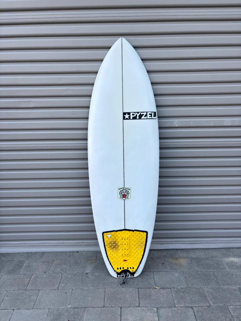 5’2 Pyzel Surfboards White Tiger - Image 1