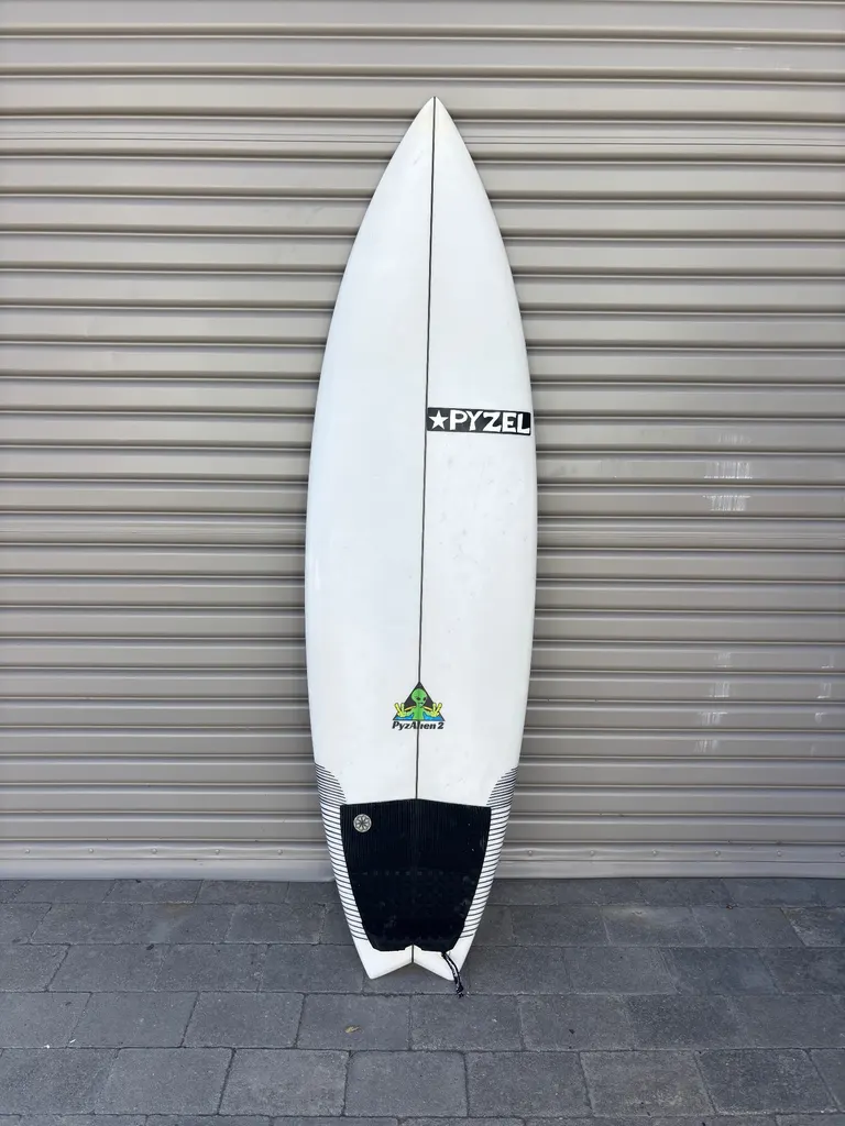 5’10 Pyzel Surfboards Pyzalien 2 - Image 1