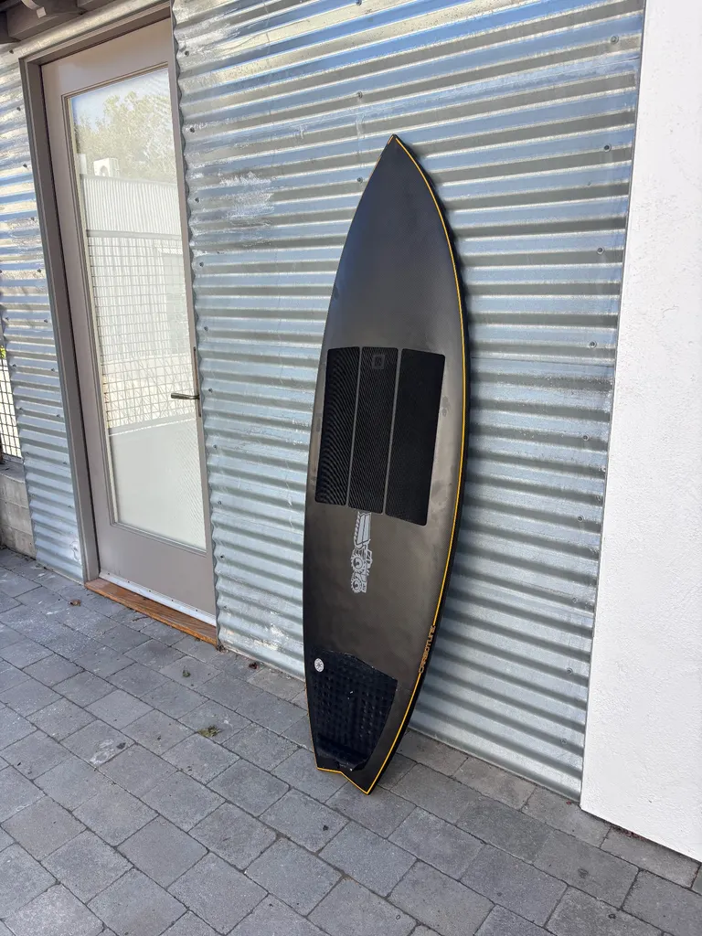 5’8 JS Surfboards Sub Xero Carbotune - Image 1