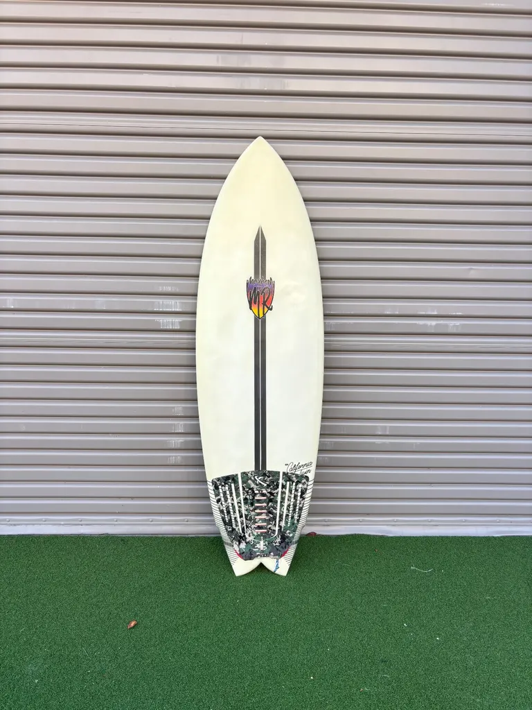 MR California Twin Lost Mayhem Surfboard Shortboard 5’5 - Image 1