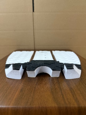 ELUDE Flat Traction Pad 3M Adhesive - White/Black - Thumbnail 3