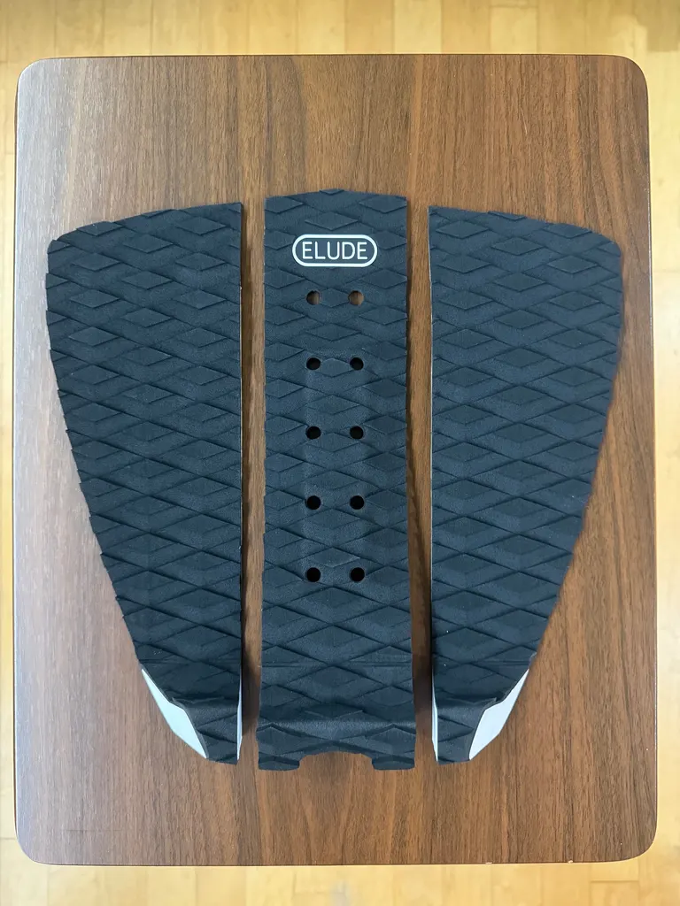 ELUDE Arch Traction Pad 3M Adhesive - Black - Image 1