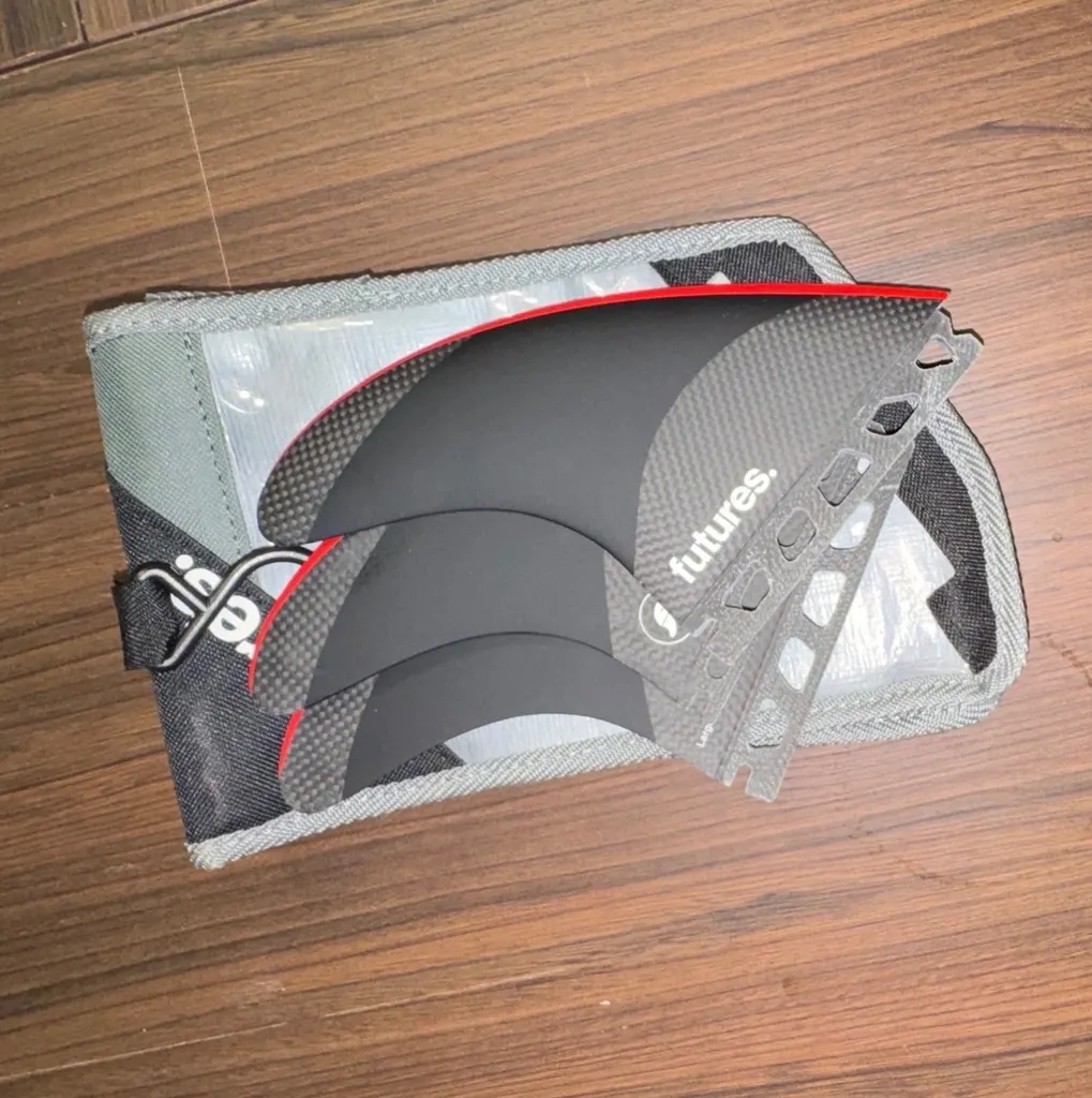 JJF Large TechFlex Carbon Thruster Futures, Brand New In Bag - Image 1